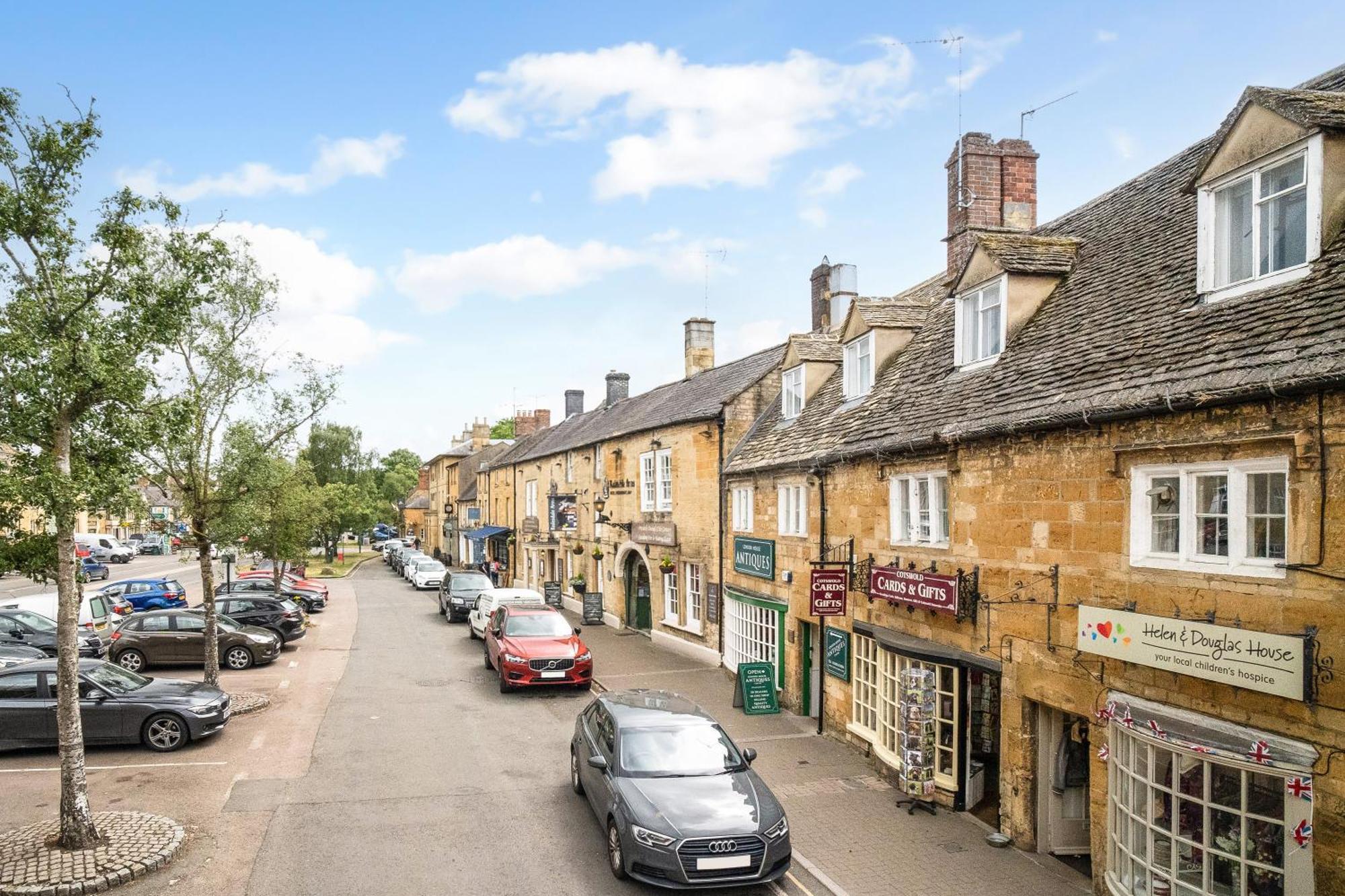 Redesdale View, High Street With Private Garden Apartment Moreton-in-Marsh Exterior photo